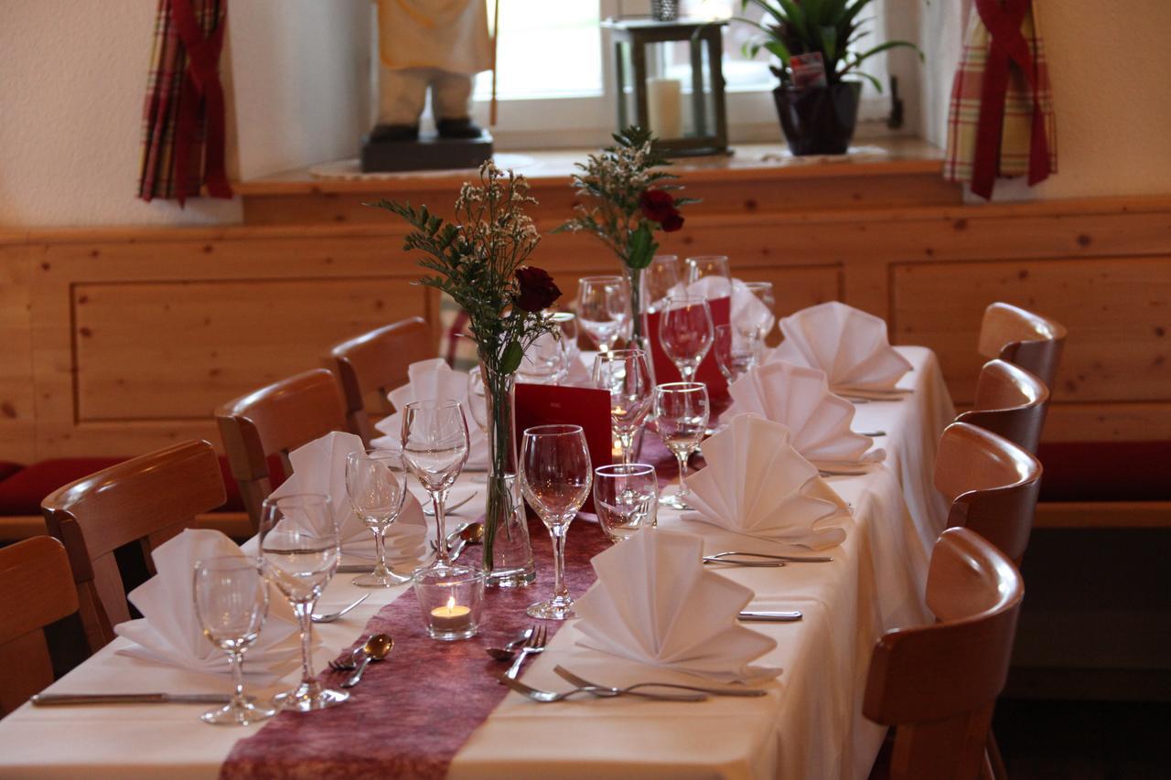 Landgasthof Baeren Kirchzarten Bagian luar foto